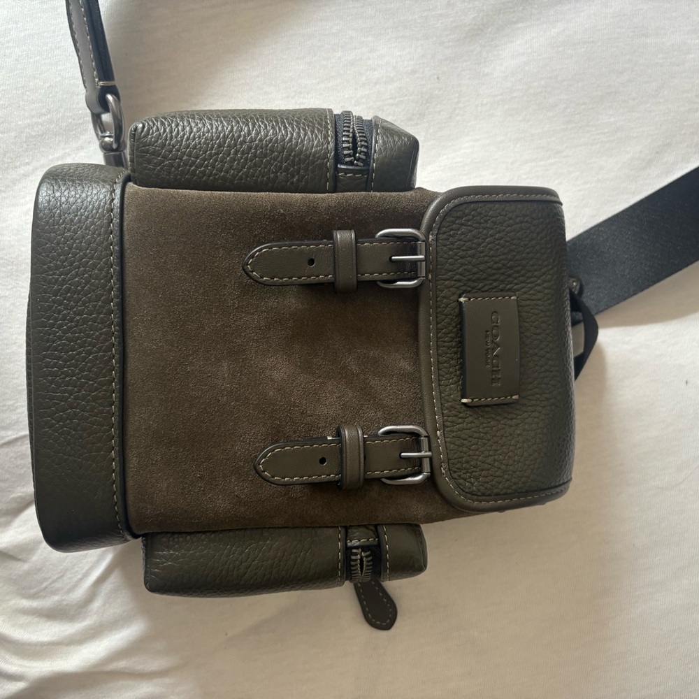 Coach Olive Sprint Sling Bag